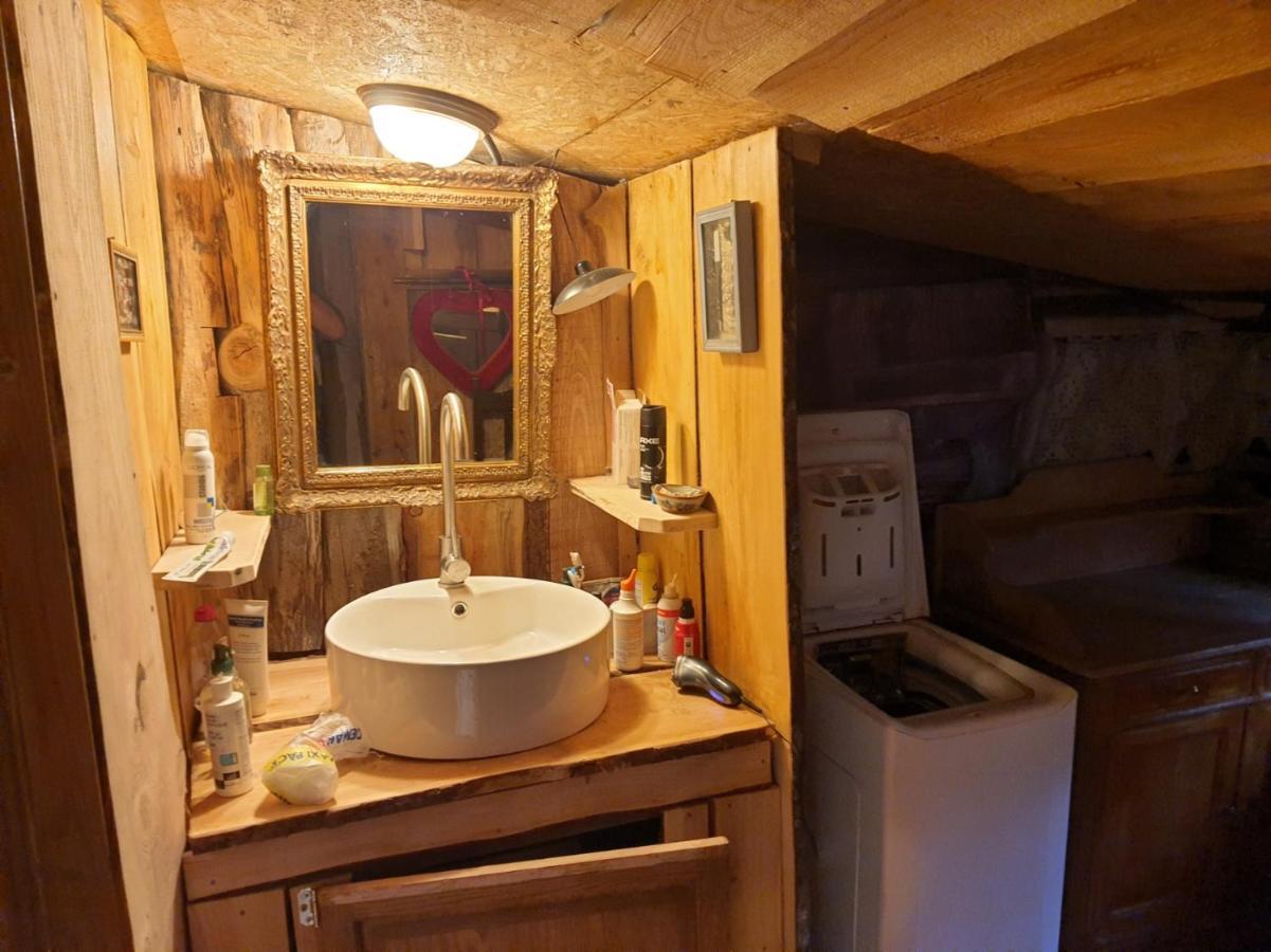 Petite chambre agréable dans maison en bois Valdeblore Extérieur photo